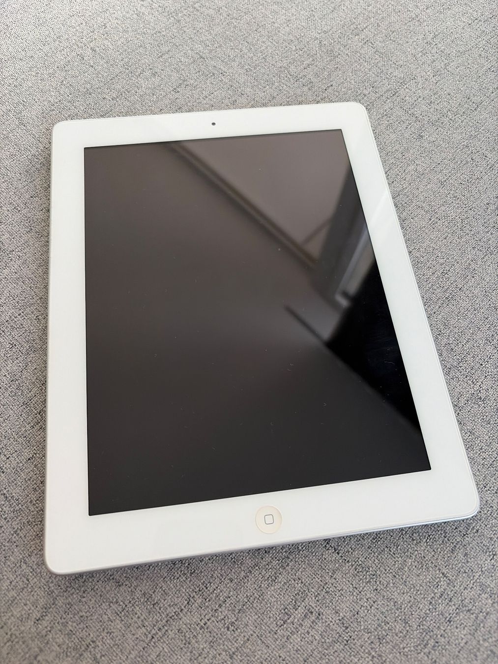 Apple Tablet PC: iPad 4. Generation – Usato da Winterthur venduto da swiwin94