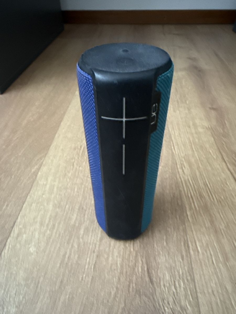 Ultimate Ears Casse acustiche: UE Boom Bluetooth Lautsprecher blau  – Usato da Hünenberg venduto da Cedric11L
