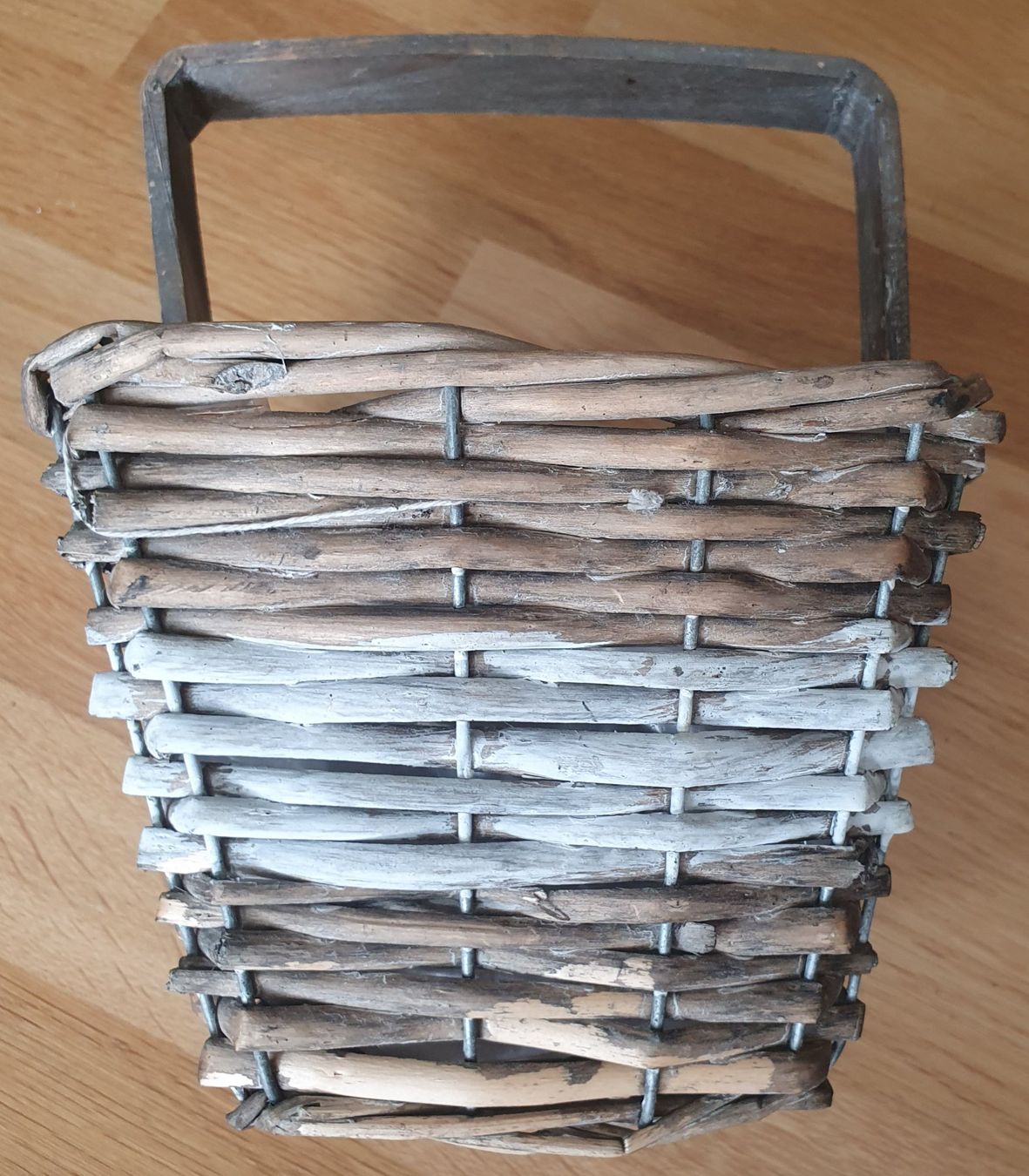 Vasi per fiori: Petit panier en osier – Usato da Court venduto da Jovi2 2
