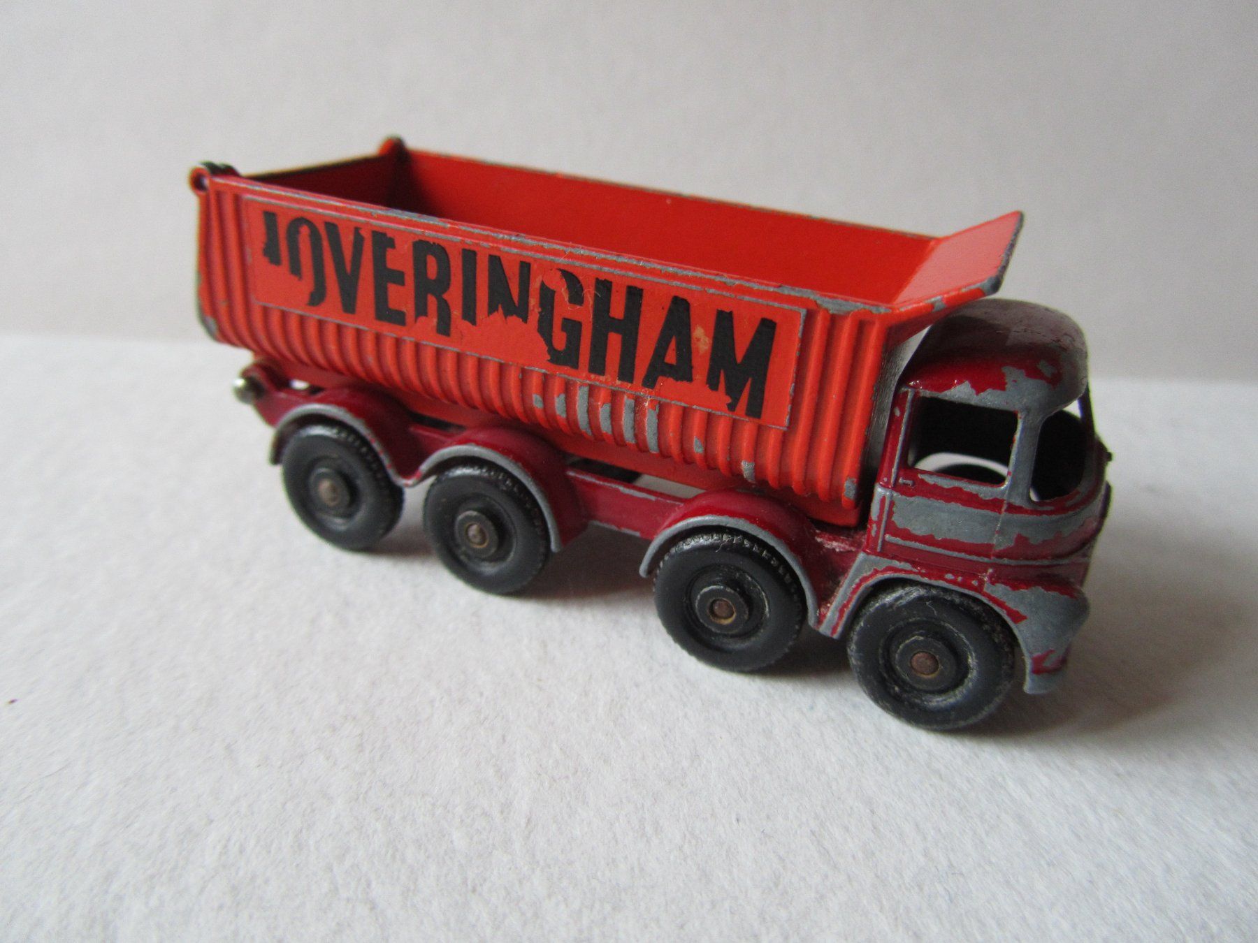 Matchbox Modellini d'auto: Hoveringham Tipper, Matchbox Lesney, Nr. 17D – Usato da Weiningen ZH venduto da dietsch57 2