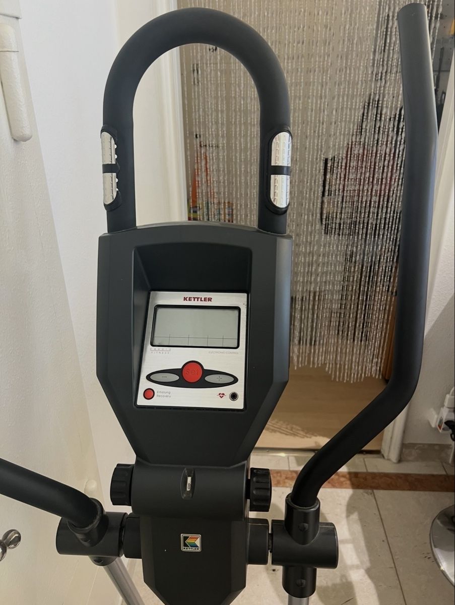 Kettler Vélos d'appartement: Kettler Elliptical (Trainer Exercise) – D'occasion à Fahrweid par Florarose 1