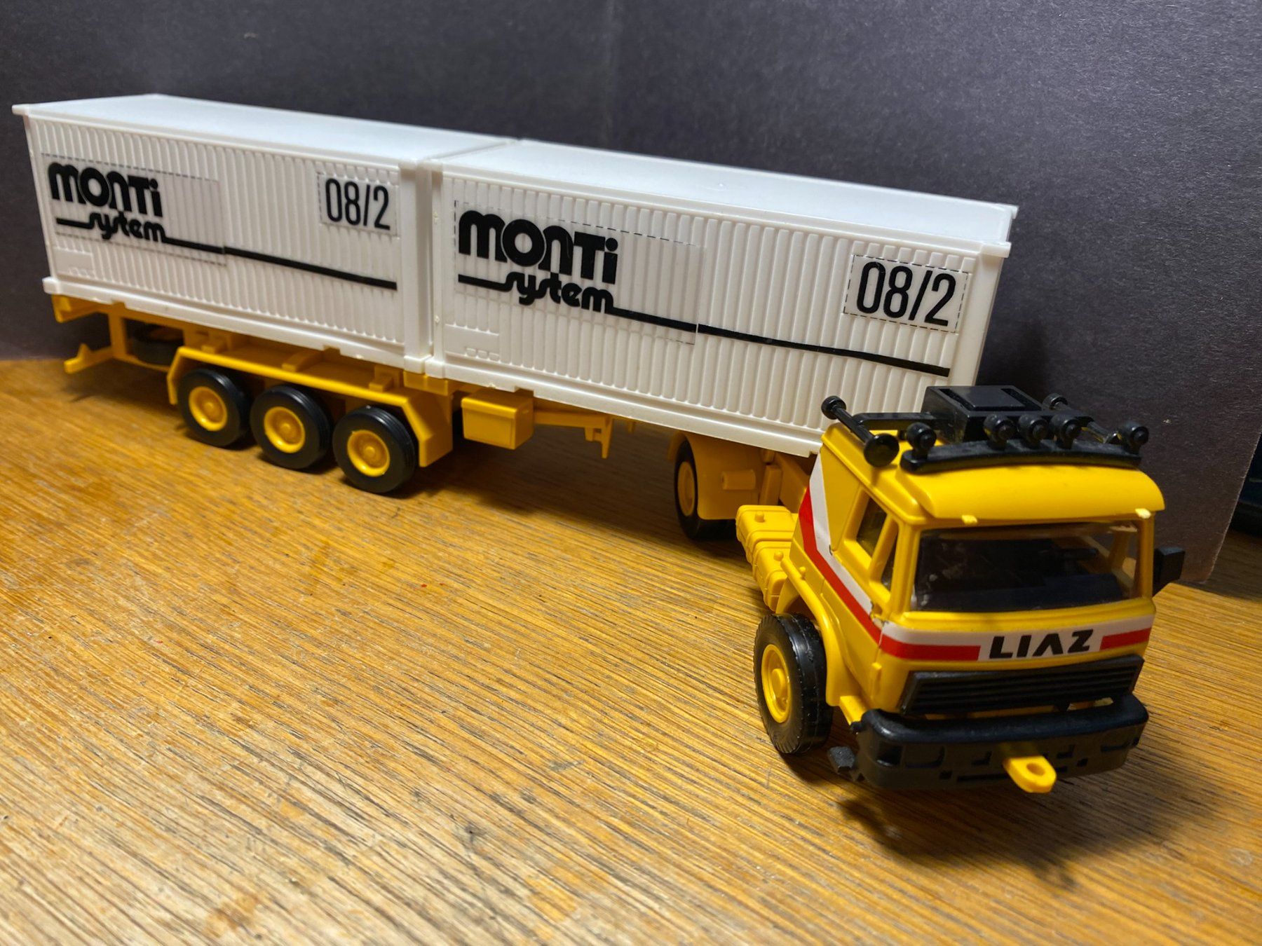 Kit di modellismo & Modellini statici: LIAZ LKW Seva Monti System 2 Container 1:48 – Usato da Spiez venduto da Mlandcruiser 2