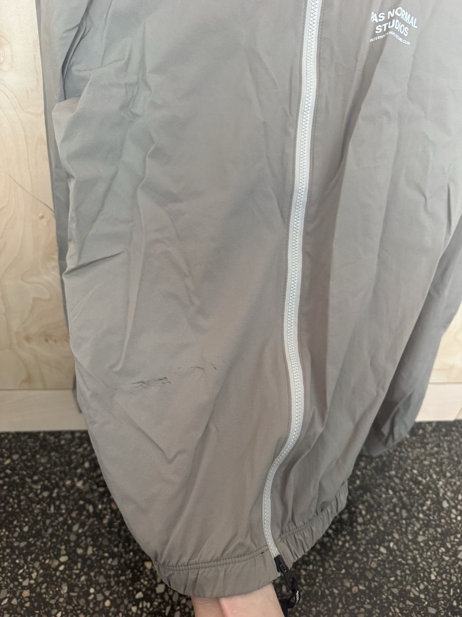 Pas Normal Studios Giacche: Pas normal studios PNS Men's Mechanism Stow Away Jacket XL – Usato da Zürich venduto da gva_r9gs 3