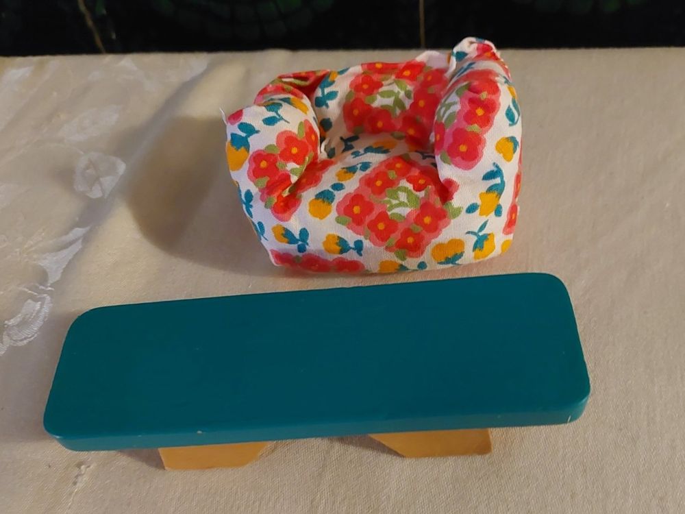 Vintage Puppenhaus Sofa - Miniatur Möbel 1:12 Maßstab