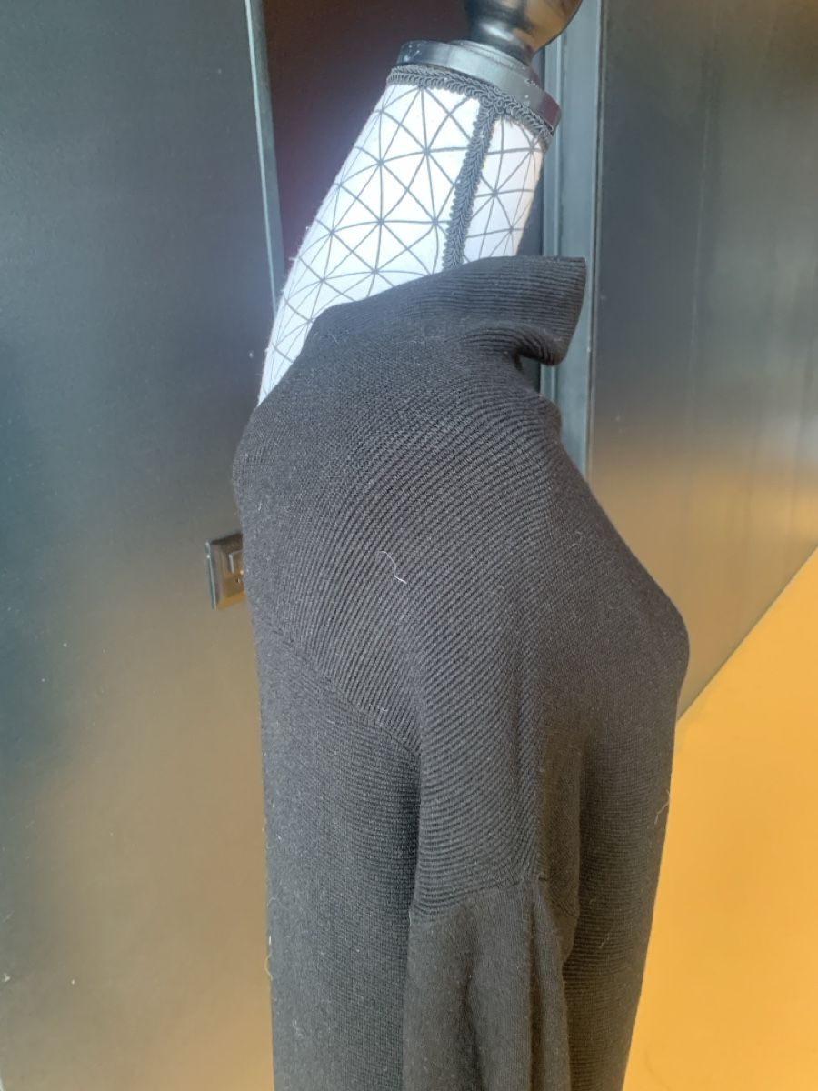 Vestiti: Strickkleid Gr. L Club Monaco – Usato da Rain venduto da 11. 3