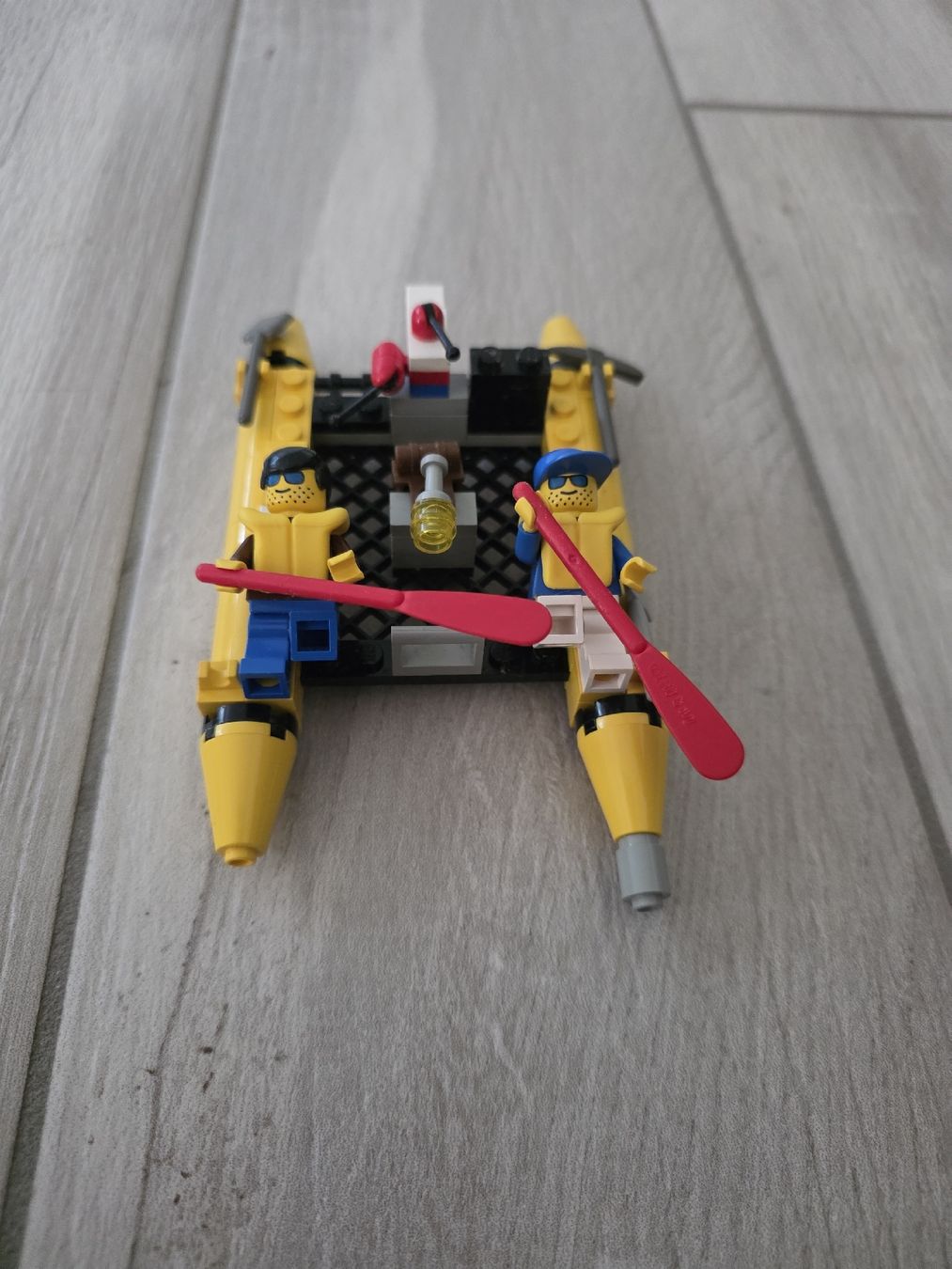 Lego Giocattoli: Lego Gelbes Schlauchboot – Usato da Dorf venduto da Echo_Elements