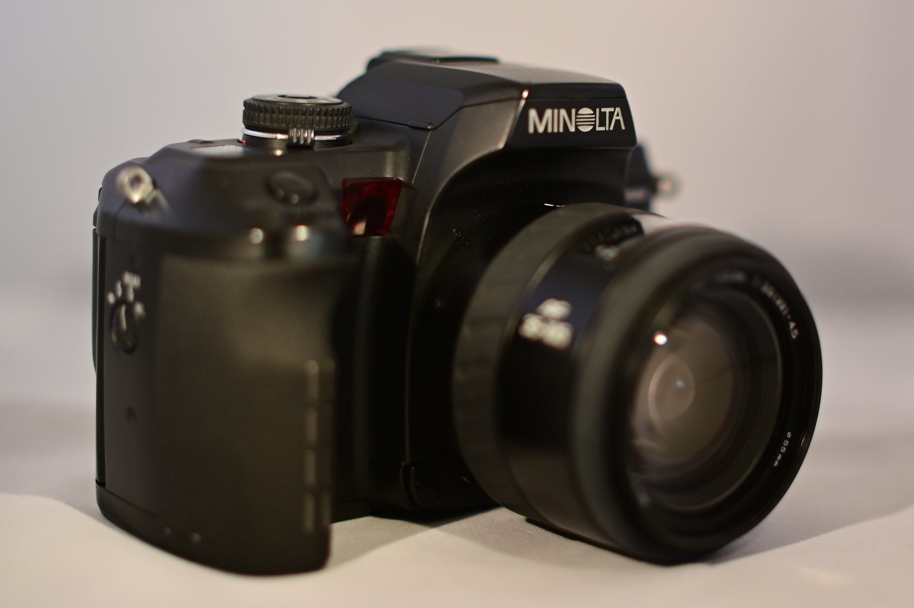 Minolta Fotocamera: Minolta Dynax 7 Spiegelreflexkamera mit 4 Objektiven – Usato da Uster venduto da Stoessda