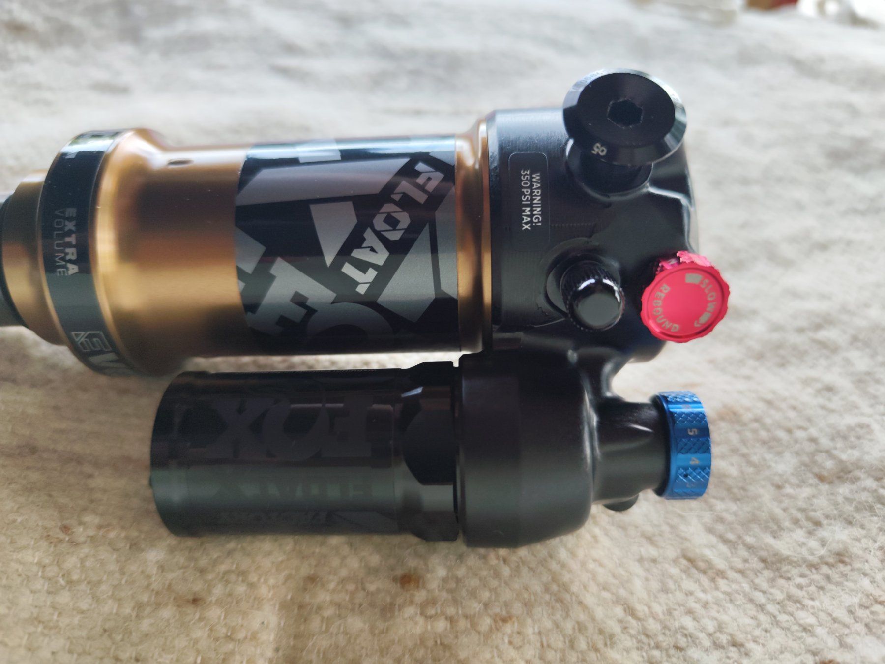 Fox Pièces détachées: FOX FLOAT X Factory Series Cashima Hinterbaudämpfer – D'occasion à Wiezikon b.Sirnach par lis_5t85 1