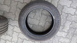 Pneus Goodyear 215-55R17 été neuf