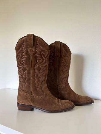 Massimo Dutti leather boots