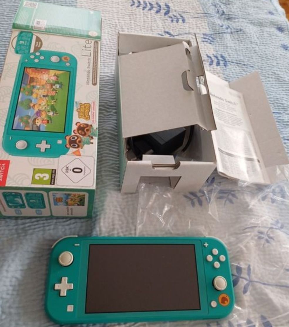 Nintendo Konsolen: Nintendo Switch Lite Animal Crossing Édition – Gebraucht aus Saignelégier von nys_6r27 3
