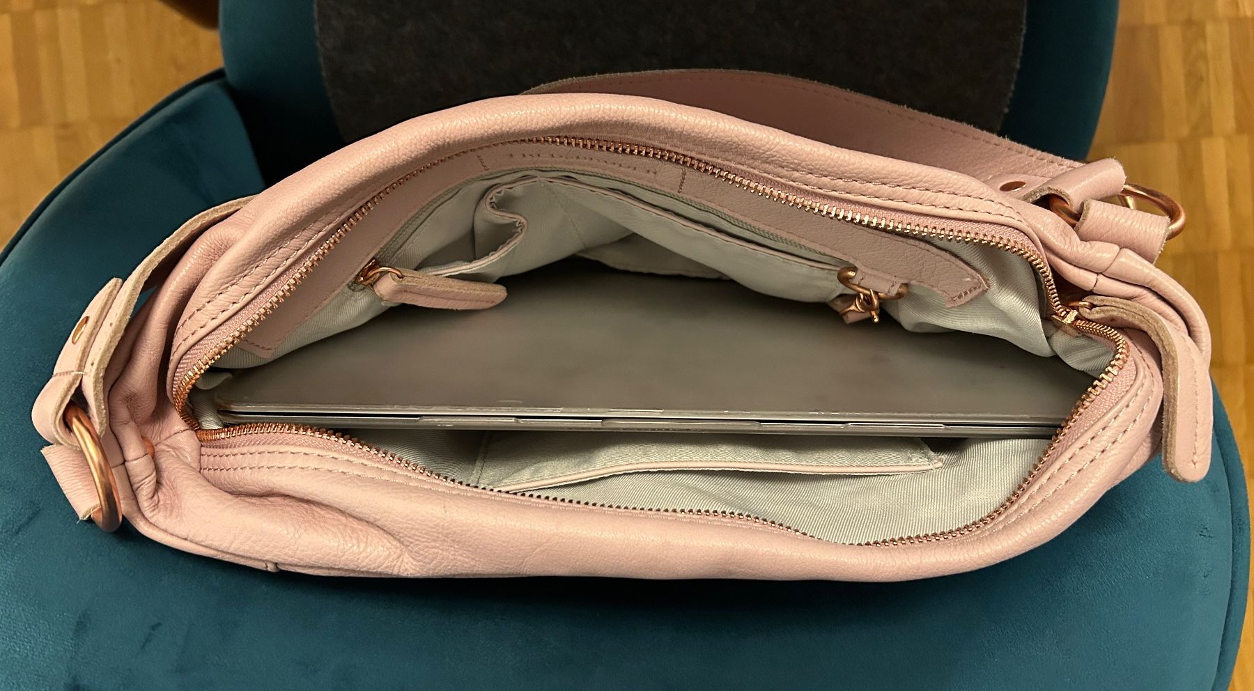 FredsBruder Borse da donna: FredsBrüder Lollo Rosso Tasche in rosa – Usato da Chur venduto da Pott 8