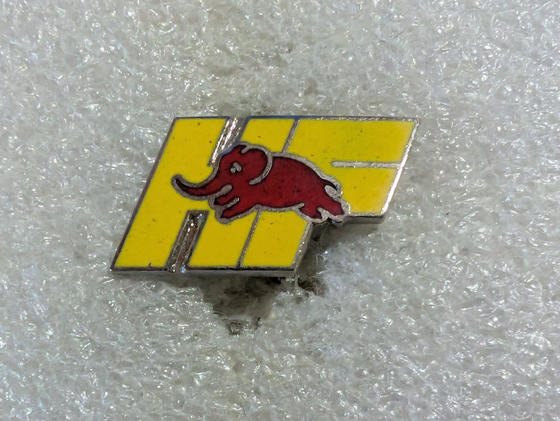 Placchette & Badge: Ansteckpin 133: HF – Usato da Oppligen venduto da Pin-Fall-Shop