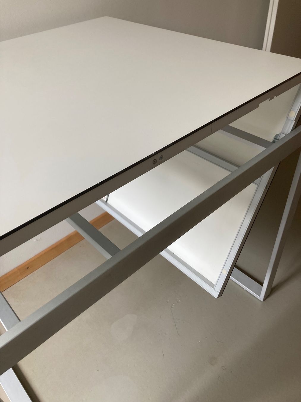 Tische: Platzwunder WOW Tisch von 1999 – Gebraucht aus Bolligen von Jerry127 3