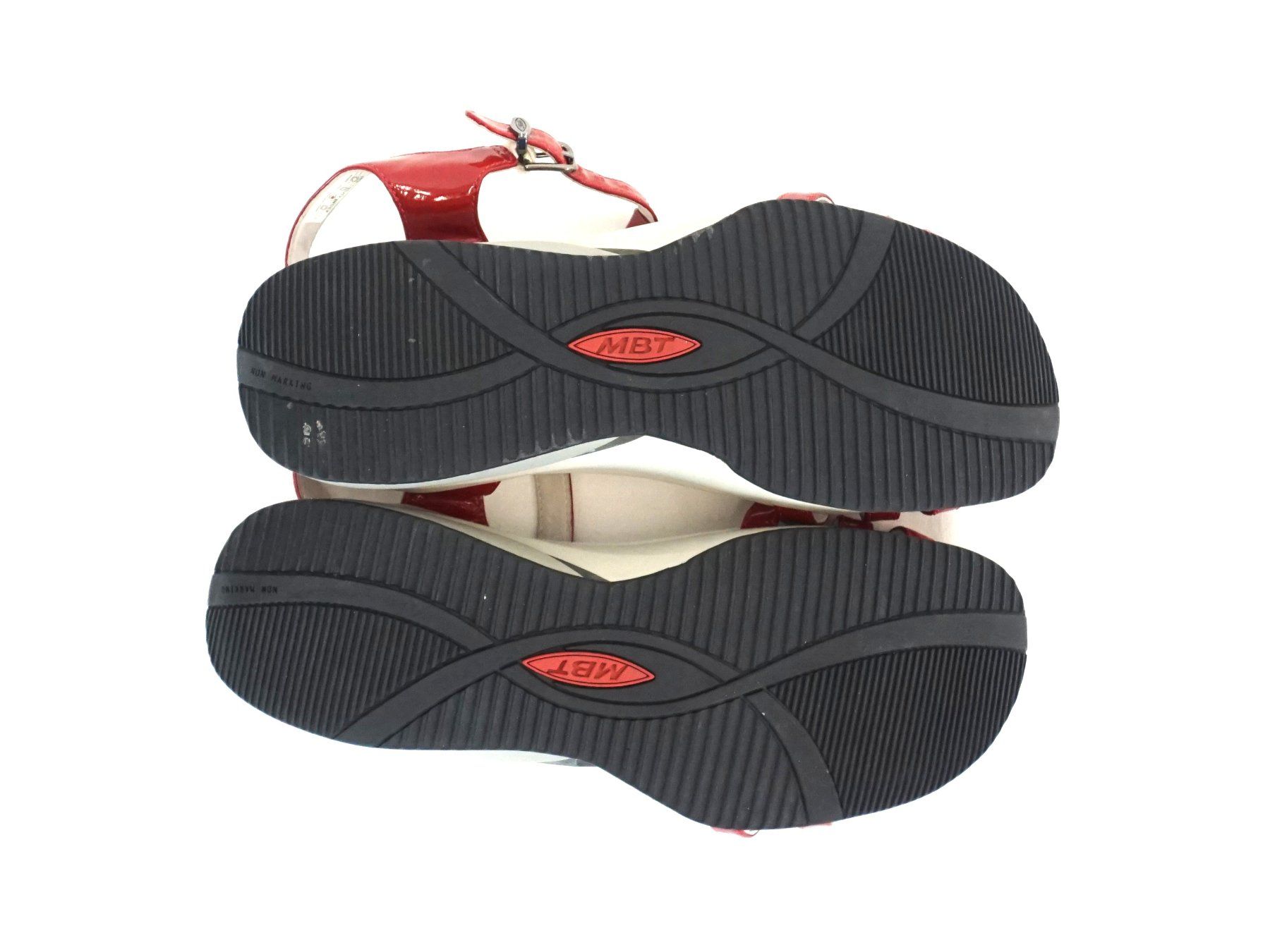 MBT Scarpe da donna: 2 Paar MBT Abrollsandalen – Usato da Pratteln venduto da Restwert_Pratteln 3