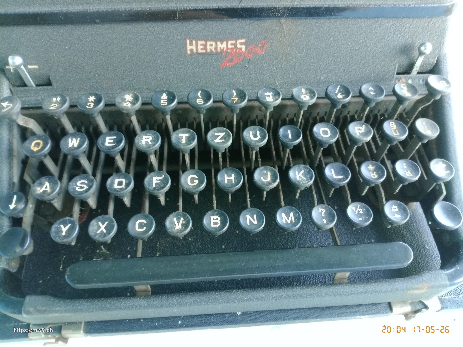 Macchine da scrivere: Hermes 2000 Schreibmaschine antikes Modell – Usato da Castione venduto da Markus_Winter_Ticino 2