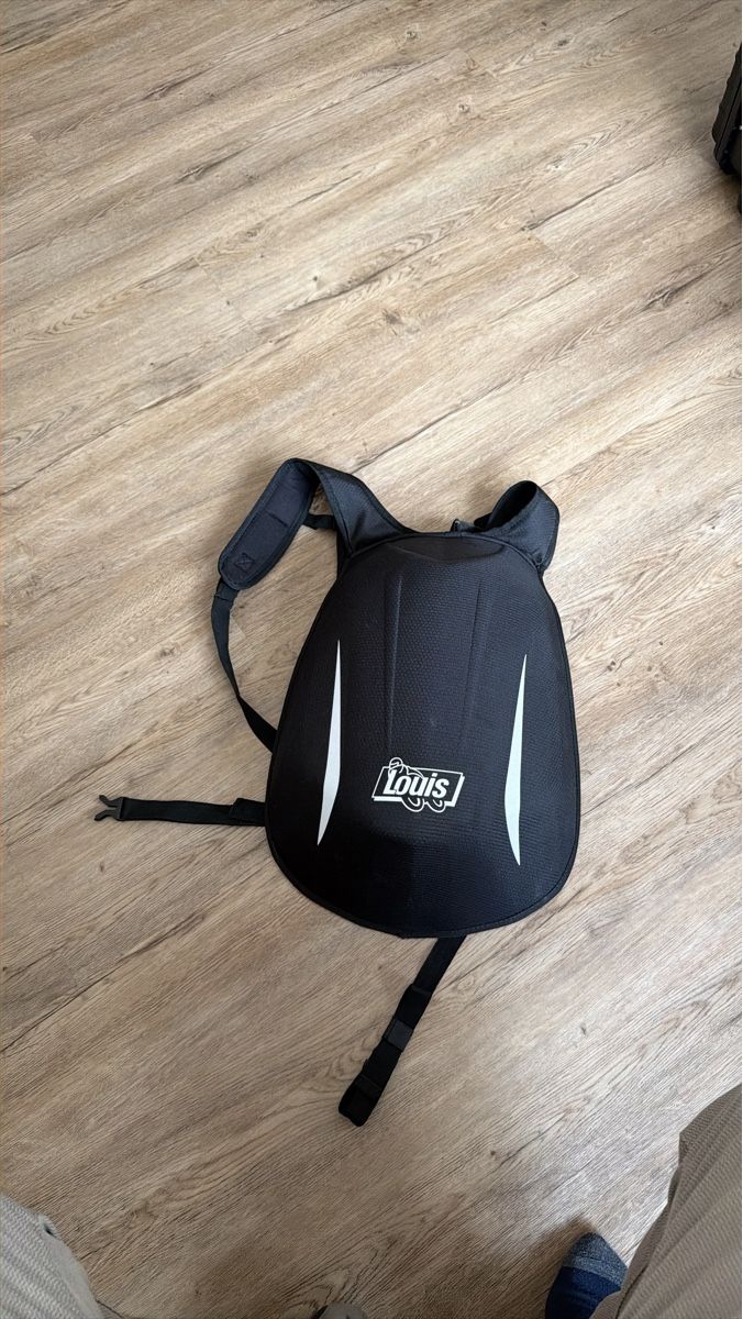 Zaini: Louis Motorcycle Backpack, Used, Ideal for Summer Rides – Nuovo (secondo la descrizione) da Eschenbach SG venduto da doberli