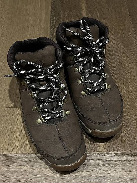 Scarpe per ragazzi: Bottes d'hiver  – Usato da Puidoux venduto da Amelie.Wytt