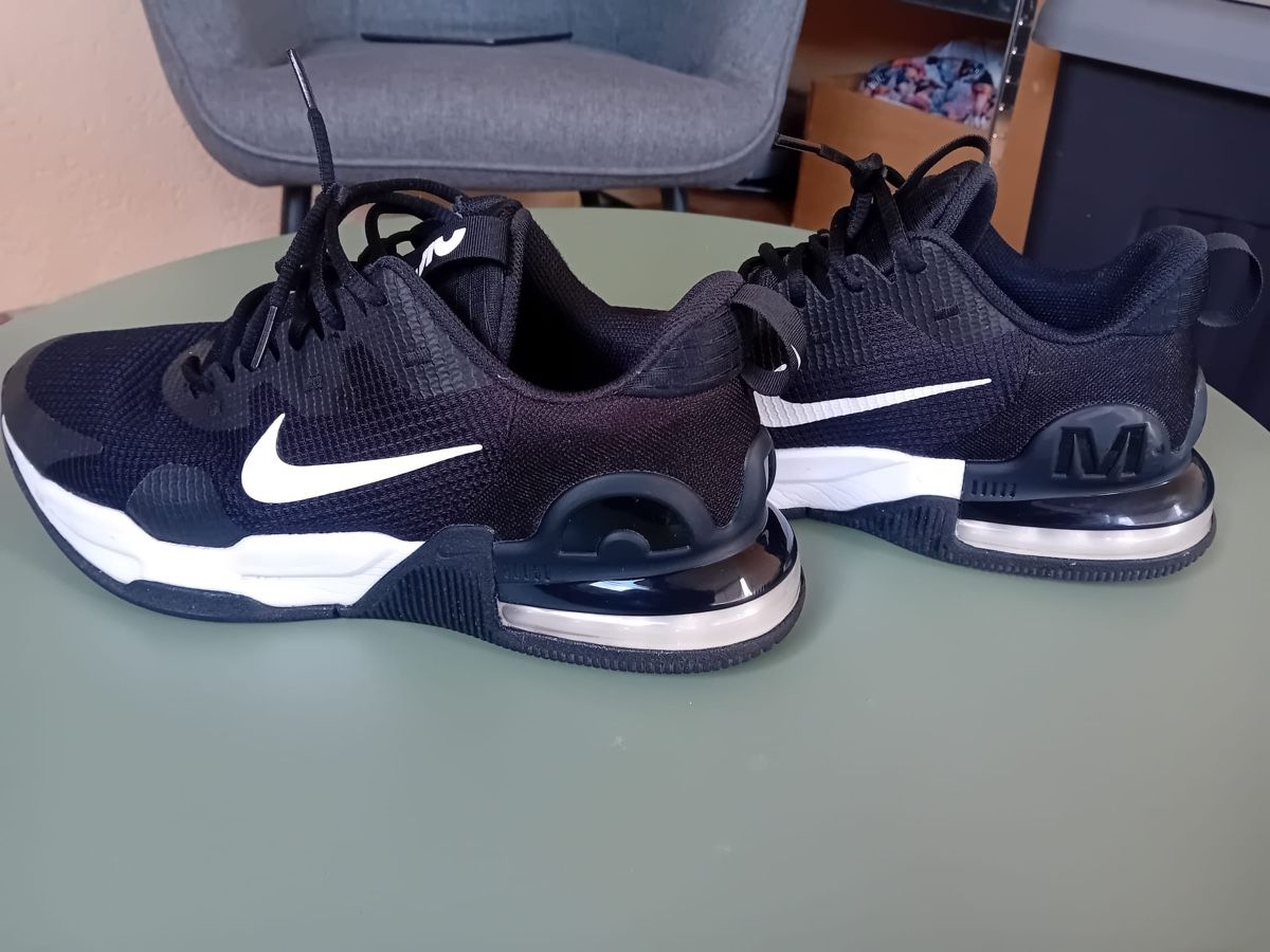 Nike Scarpe da uomo: Nike Air Max Schuhe schwarz Herren Grösse 45.5  – Nuovo (secondo la descrizione) da St. Gallen venduto da Tina_tina9