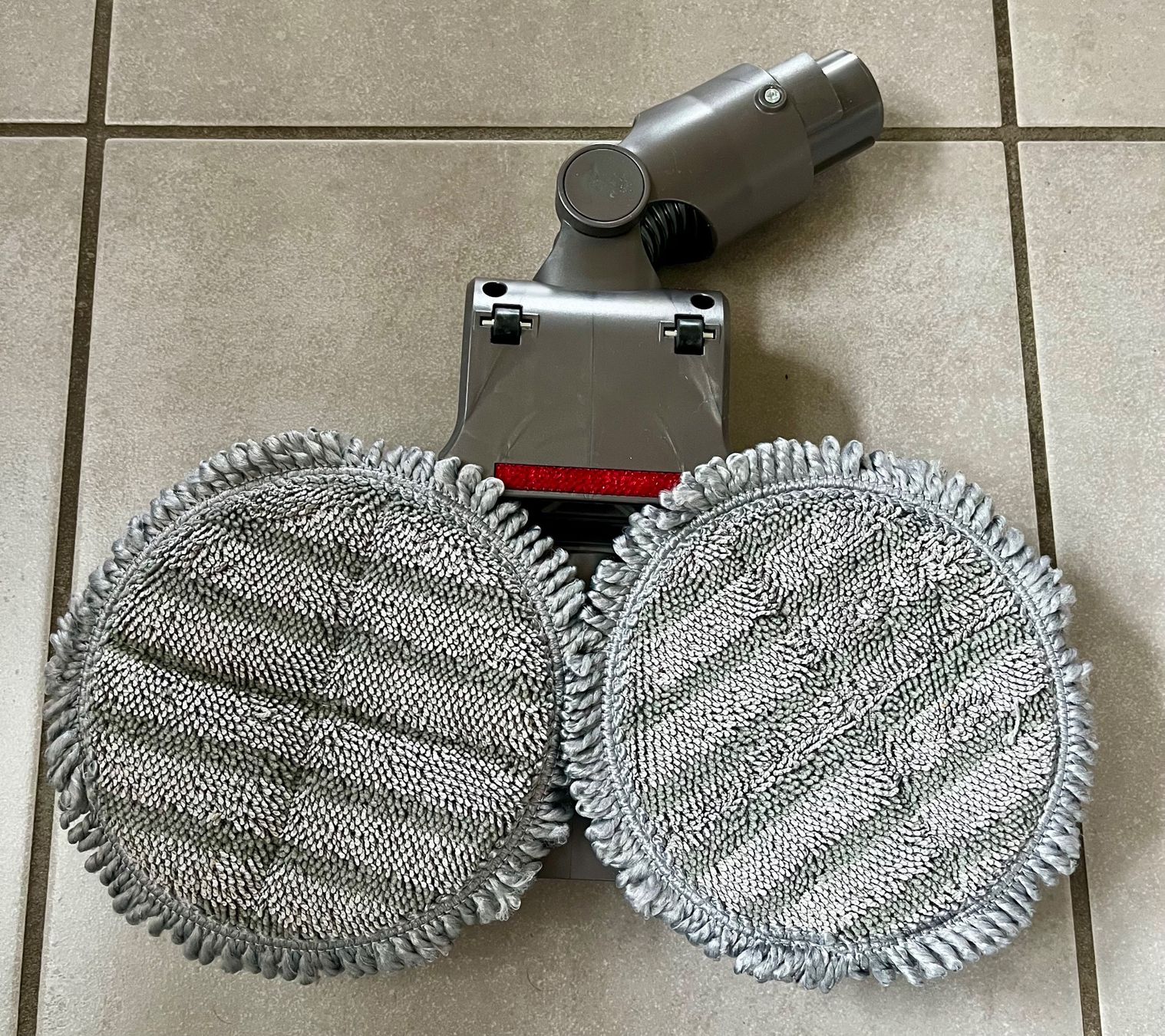 Dyson Altro per la casa: Wischaufsatz für Dyson – Nuovo e nell'imballaggio originale da Busswil BE venduto da Hofis3 3