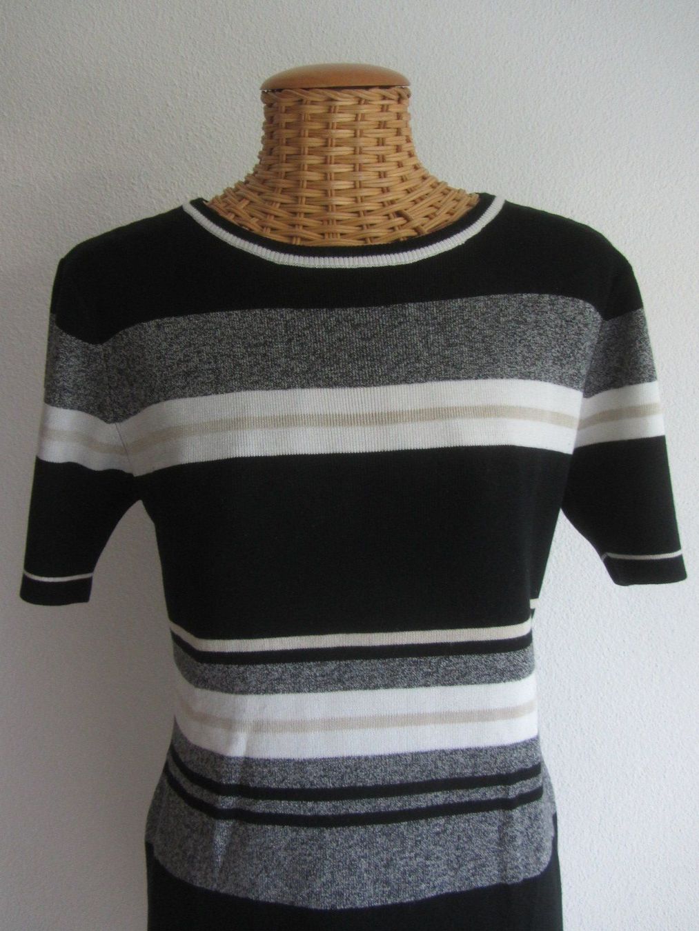 New Look Kleider: NEW LOOK - Feinstrick Streifenkleid L – Gebraucht aus Zürich von Diazaio 1