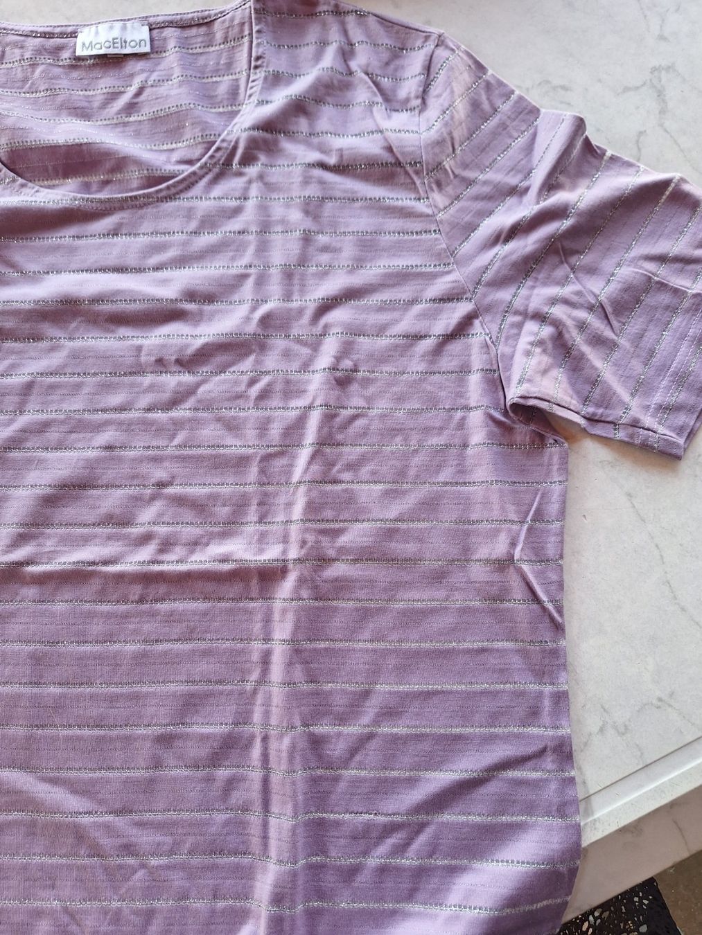 Lotti di vestiti: 3 STK T-SHIRTS GR 38/40 – Usato da Huttwil venduto da Kunterbuntli 2