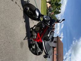 Suzuki Gladius 650 53kw 45000kms