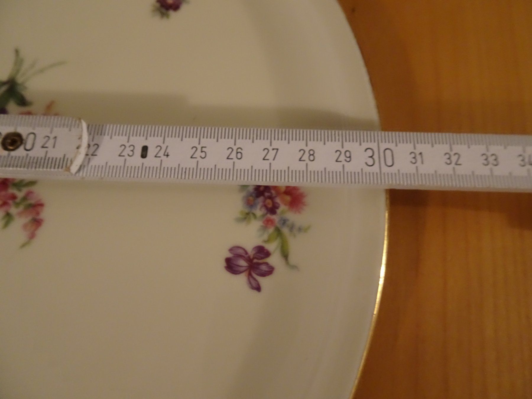 Servierplatten: Langenthal Platte mit Blumendekor, Vintage Durchmesser 30cm – Gebraucht aus Zürich von Roulet 8