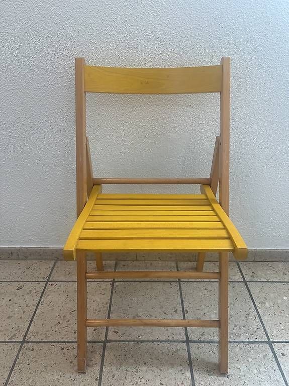 Sedie: Klappstuhl aus Holz – Usato da Zürich venduto da Tamara066
