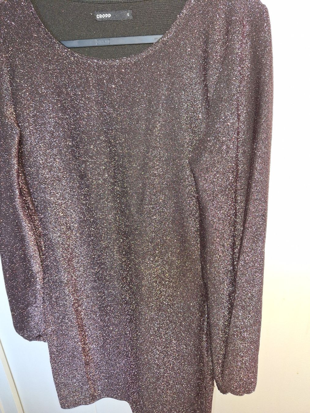 Robes: Robe rose paillettes – D'occasion à Ecublens FR par kla_th5j 4