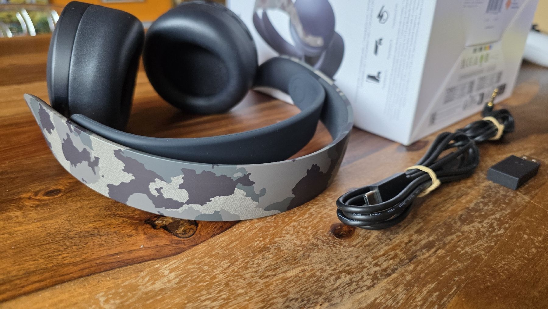 Cuffie: Playstation Pulse 3D-Wireless-Headset – Grey Camouflage  – Usato da Mettau venduto da eli_k78v 3