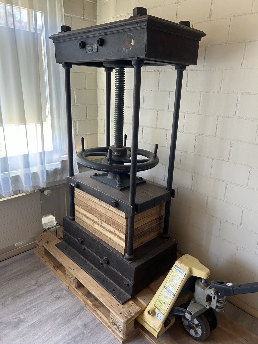 Tutte le macchine: Spindelpresse antik – Usato da Möhlin venduto da gab_9gy9 1