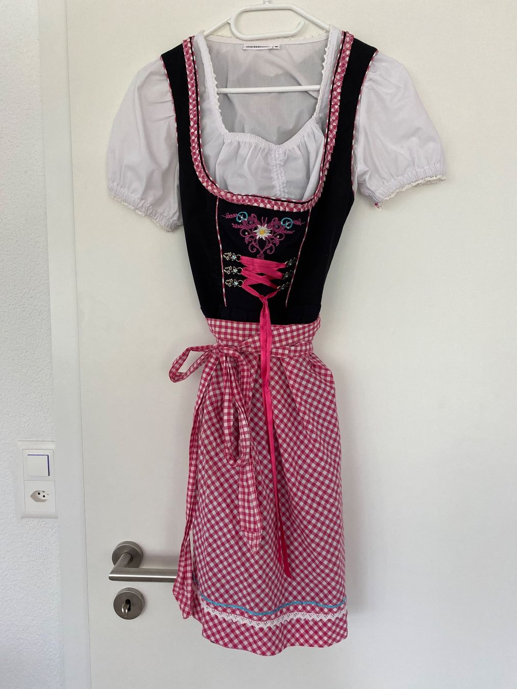 Vestiti: Dirndl Stockerpoint Grösse 38 – Usato da Glattfelden venduto da Mara050