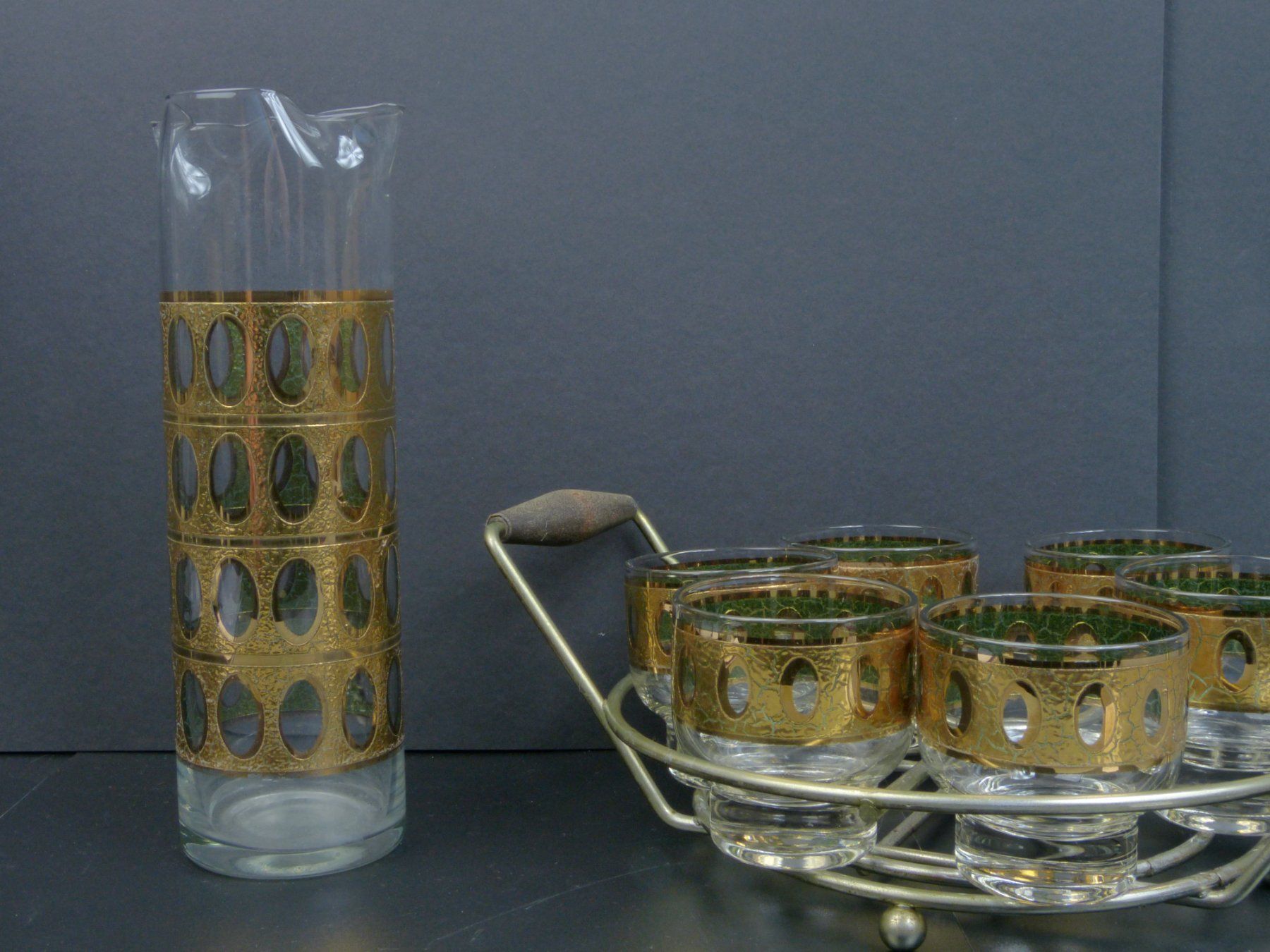 Set di piatti: Apero Set 6 Craquelé Effekt Gläser + Karaffe mit Gestell – Usato da Rheineck venduto da amity 3