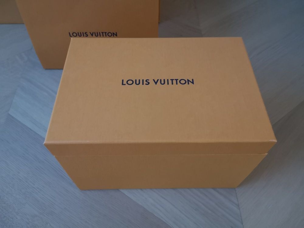 Louis Vuitton Uhrenbox inkl. Zubehör