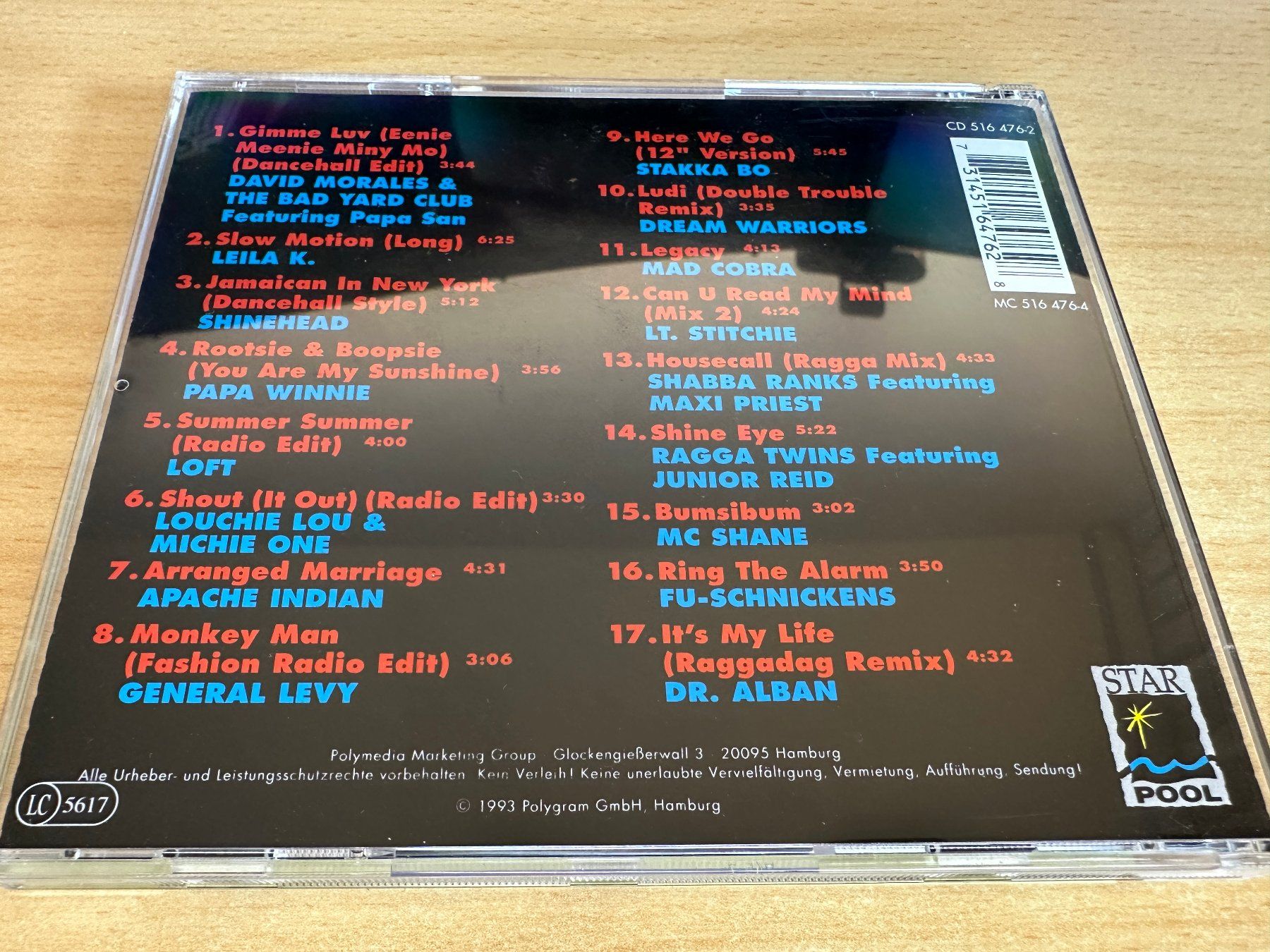 CD: Various – Black & White Dynamite – Usato da Rikon im Tösstal venduto da Alpenmutz 1