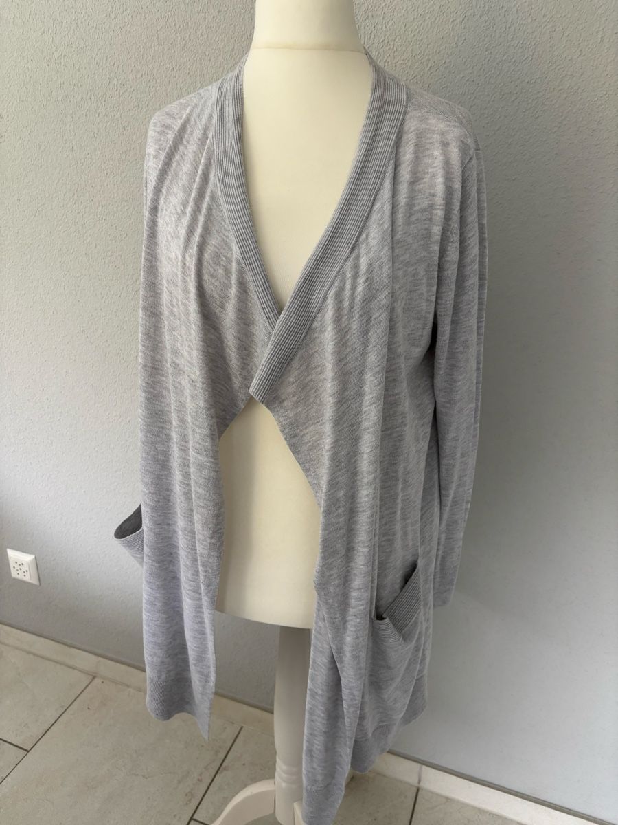 Giacche: Marc Aurel Strickjacke, hellgrau, Grösse 40, Top Zustand! – Usato da Rothenburg venduto da Momo1302 2