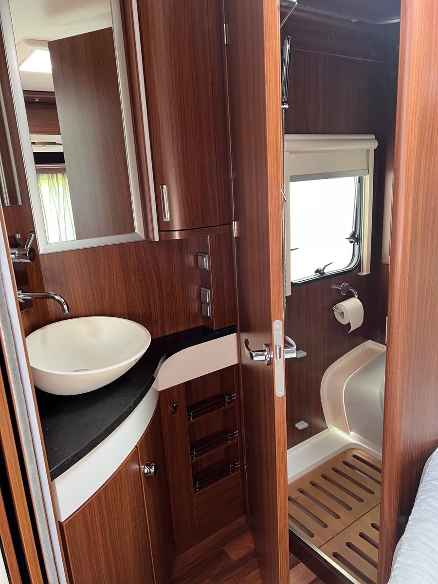 Hymer Camping Fahrzeuge: Wohnwagen Hymer Nova S 545 – Gebraucht aus Wildhaus von kagafise 6