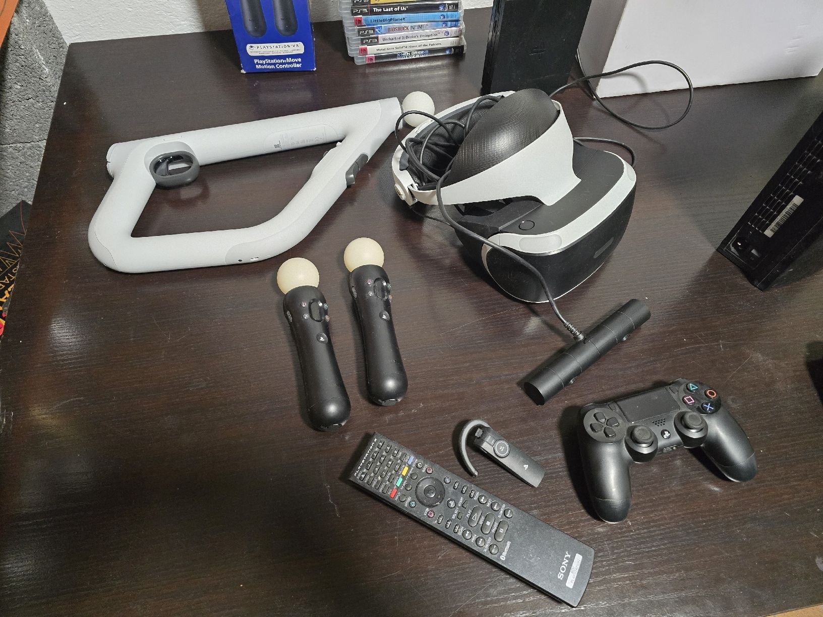Sony Console: Sony PlayStation 3  Bundle - PSVR, arcade fightstick, games – Usato da Vevey venduto da Jys 3