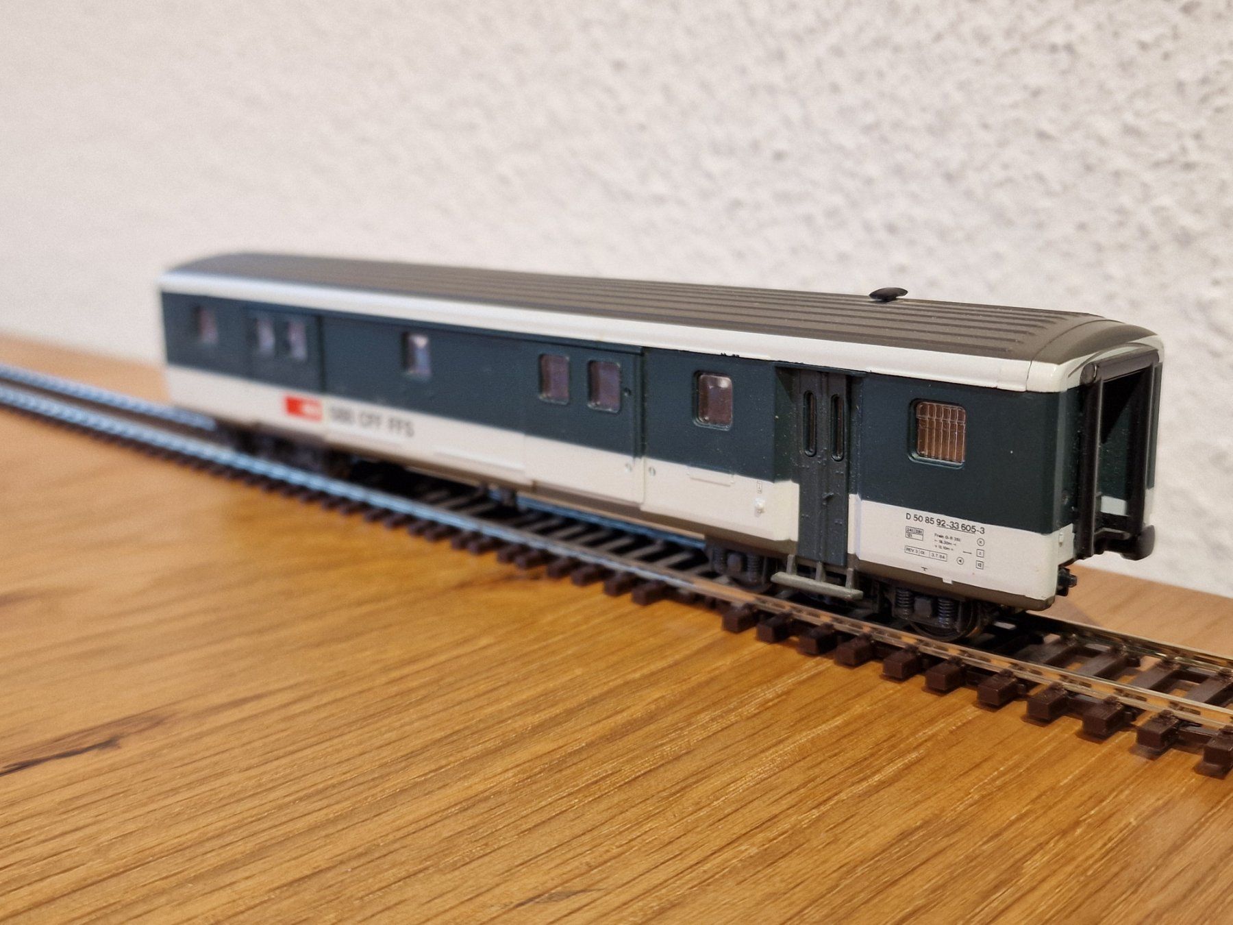 Roco Trains électriques: SBB Gepäckwagen H0 – D'occasion à Matten b. Interlaken par lor_hr9w 2