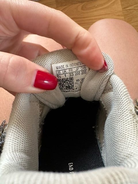 Adidas Schuhe für Mädchen: Adidas Turnschuhe Sneaker gr. 33 – Gebraucht aus Hochdorf von lefaho 2