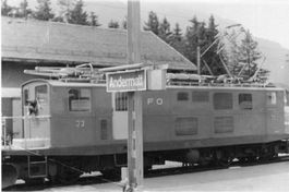 Andermatt (UR) Elektrolokomotive FO Nr. 33 am Bahnhof