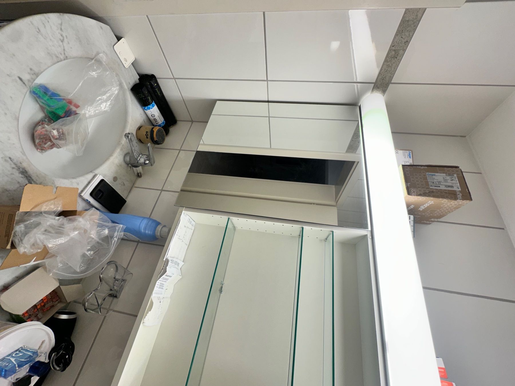 Armoires miroirs: Spiegelschrank Galvolux – D'occasion à niederhasli par rami016 4