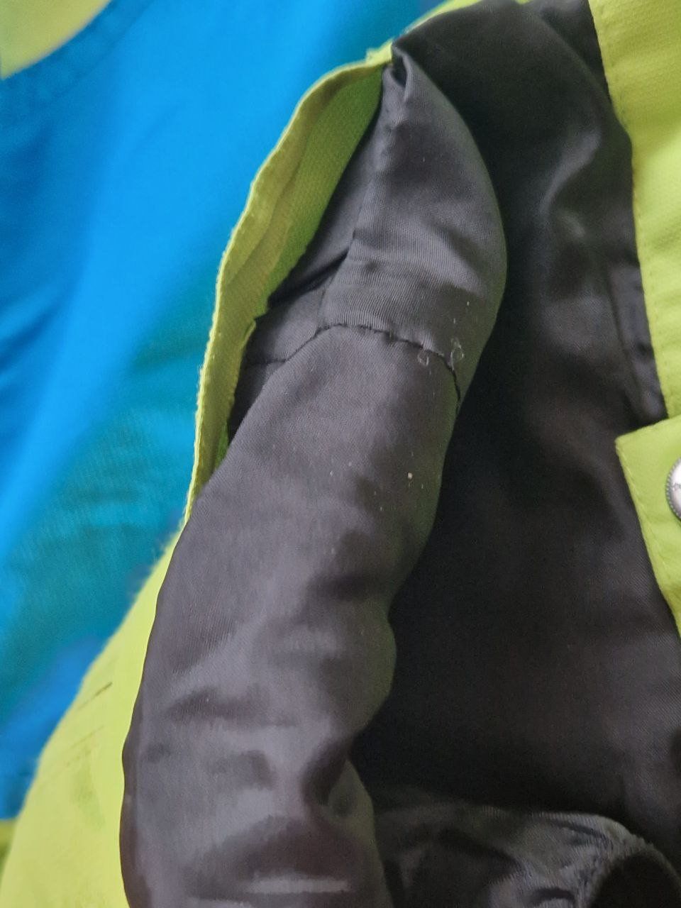 Jacken & Mäntel: Warme Winterjacke Gr. 122, grün/blau – Gebraucht aus Wettingen von tg_sd 8