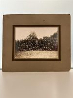 Historisches Gruppenfoto Uniformierte auf Karton - selten