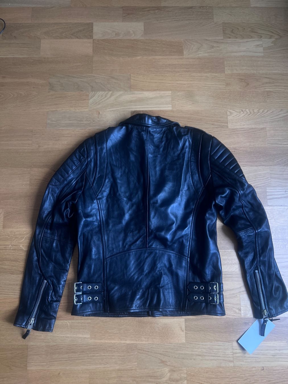 Jacken: Issa Leo Leather jacket – Neu (gemäss Beschreibung) aus Zürich von John_777 4