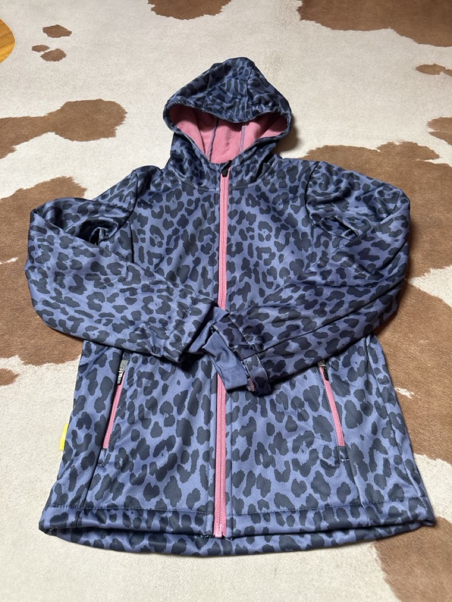 Giacche & Cappotti: Softshell Jacke mit Kapuze, Leoprint, Gr. 134  / 140 – Usato da Trimmis venduto da vai_9qzr