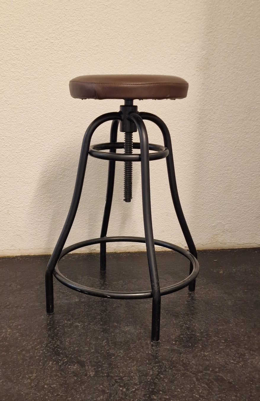 Tabourets: Atelier Hocker – D'occasion à Glattbrugg par BauTeile 2