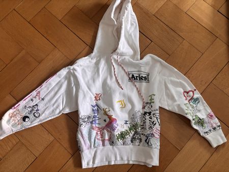 Kapuzenpulli von Aries, S