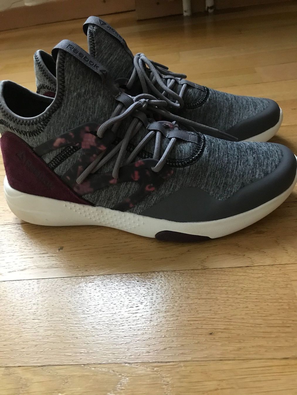 Reebok Scarpe da donna: NEU REEBOCK GR 39 – Nuovo e nell'imballaggio originale da Zürich venduto da schneeflocke303 1